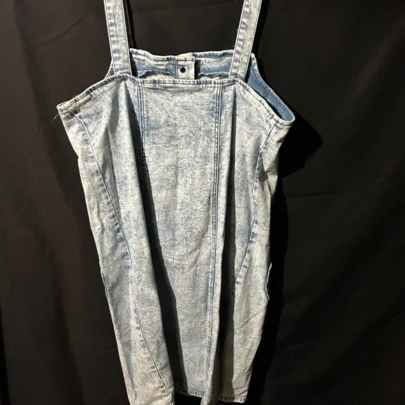 Blackheart Heart Pocket Acid Wash Denim overall Dress - Picture 4 of 5